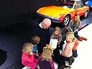 Vorlesen im porsche museum