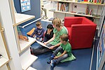Handwerker lesen vor